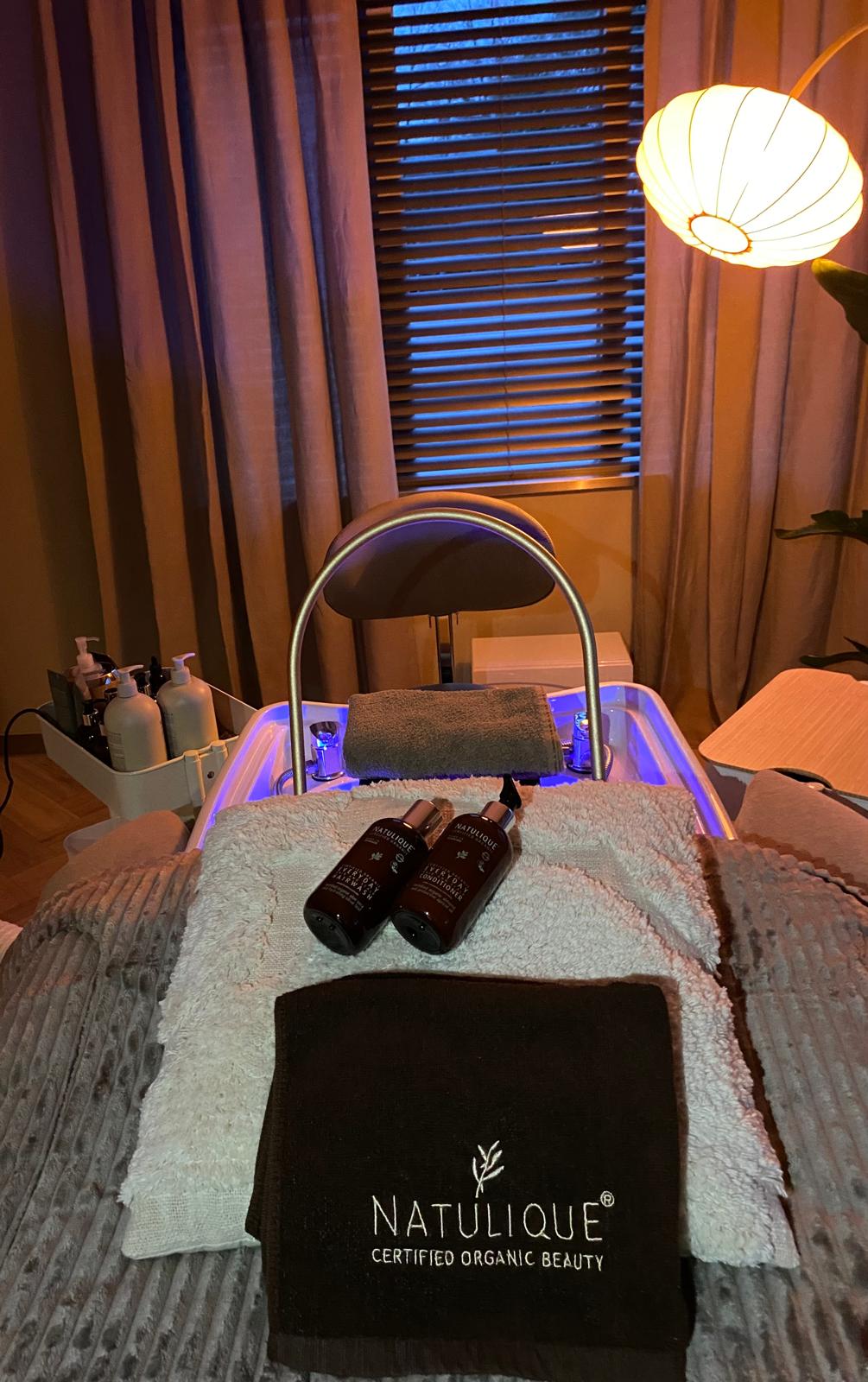 Natulique natuurlijke haarverzorging die Esther gebruikt tijdens de headspa in Hattem